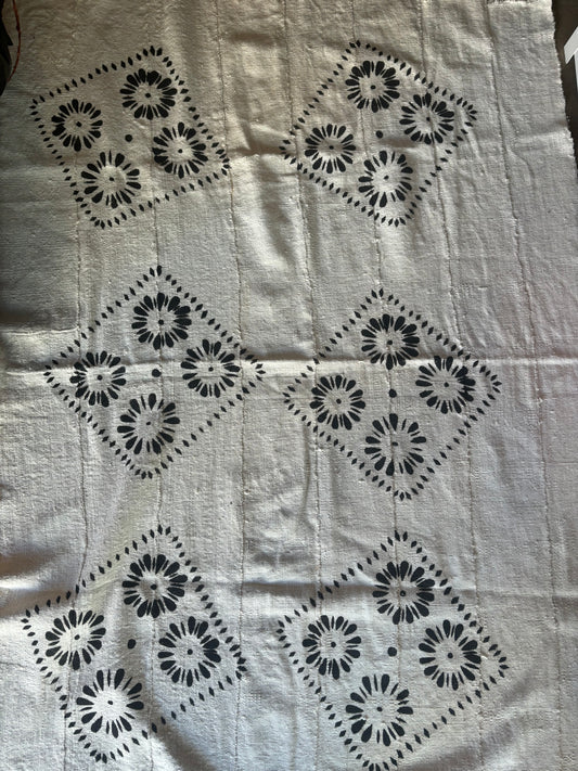 White Mud Cloth Daisies