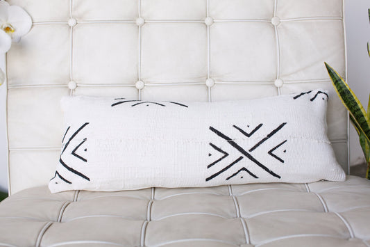 Large Crosses on White Lumbar Bogolan Mudcloth Farbirc.